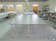 Cutting table